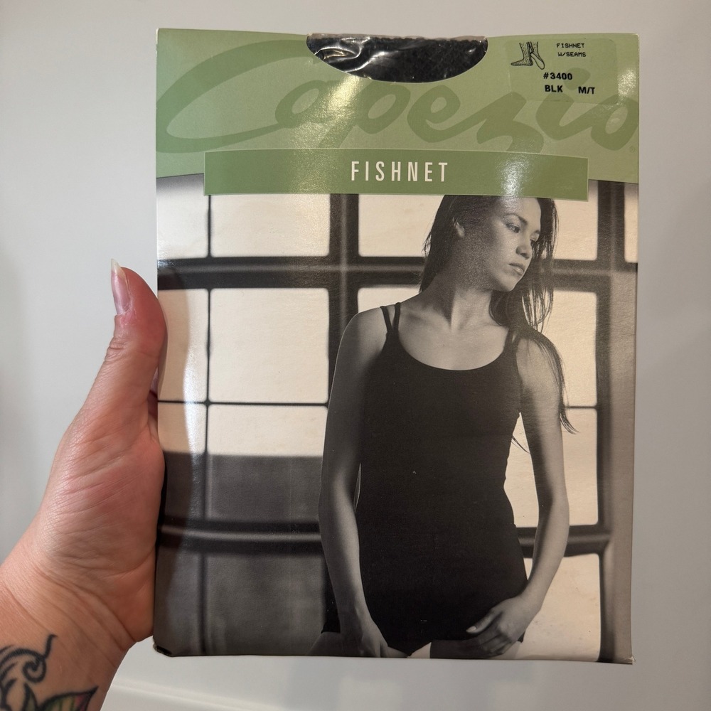 Capezio 3400 Black Fishnet Tights with Seams Medium/Tall 3 Pairs NEW - Picture 3 of 5